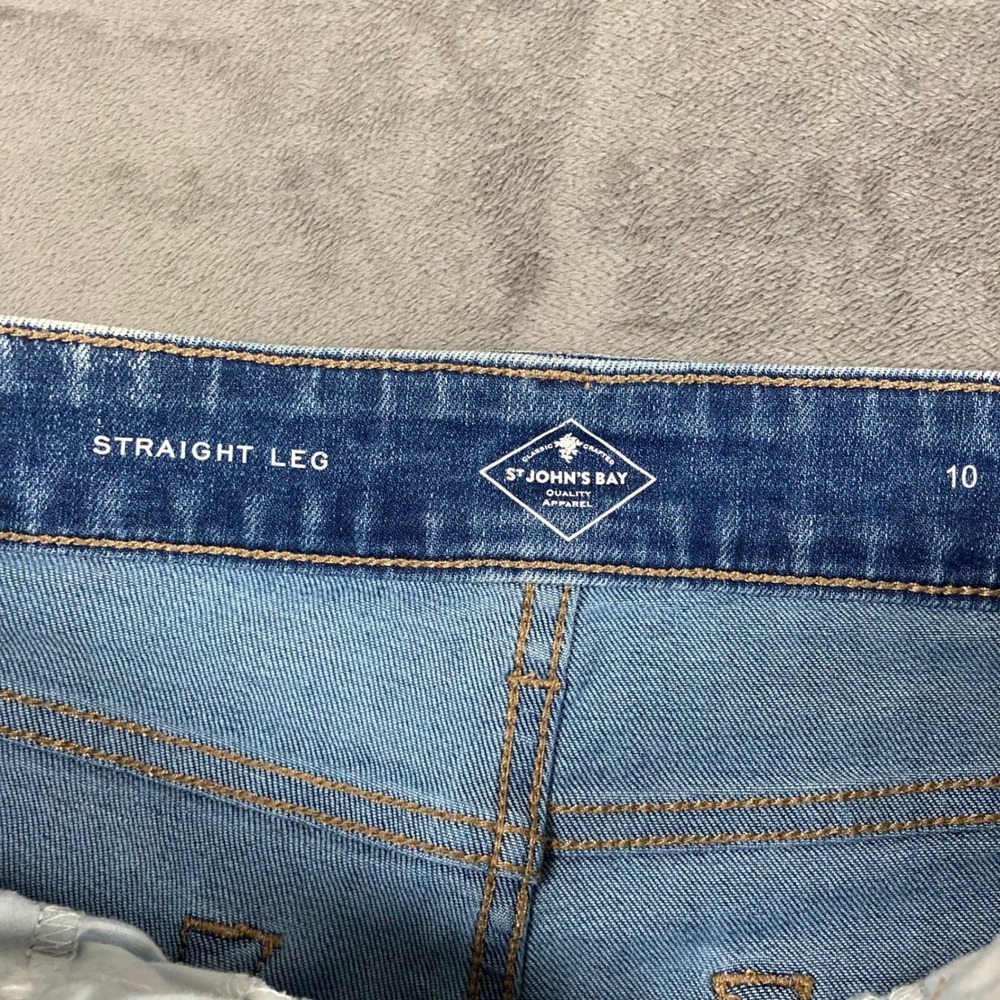 St Johns Bay Straight Leg Jeans Womens 10 Medium Wash Blue Denim Stretch - Picture 3 of 8